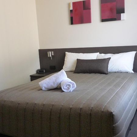 Loddon River Motel Kerang Ngoại thất bức ảnh